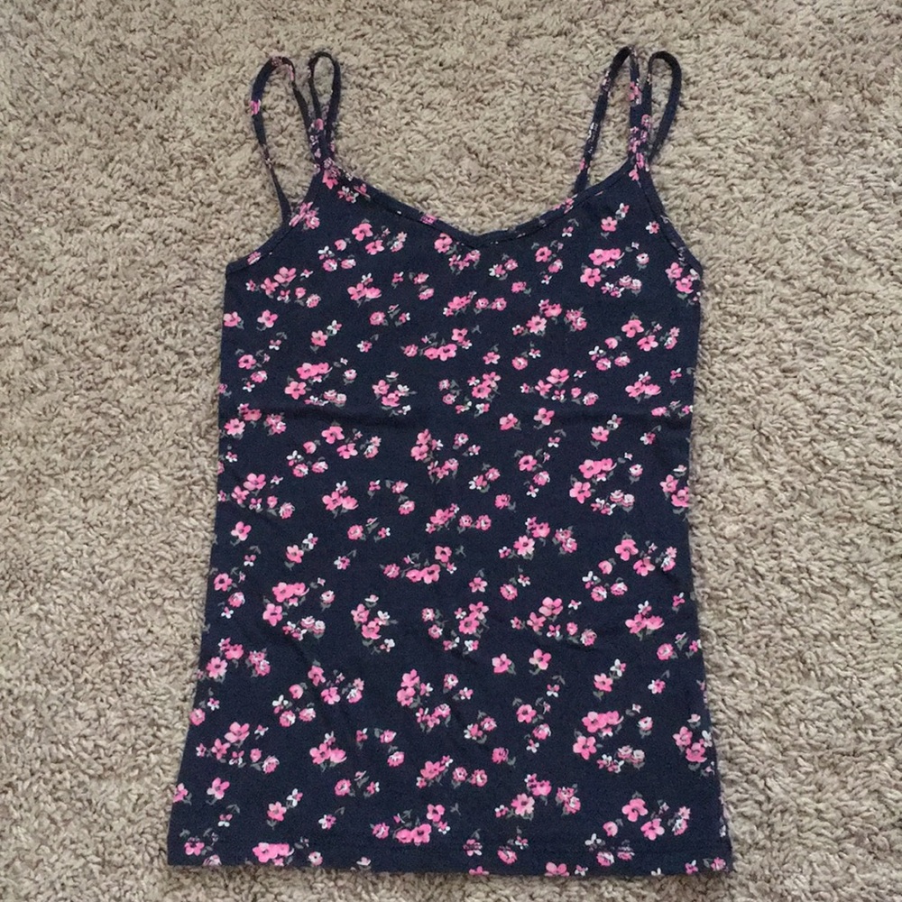 Aéropostale pink floral v-neck camisole